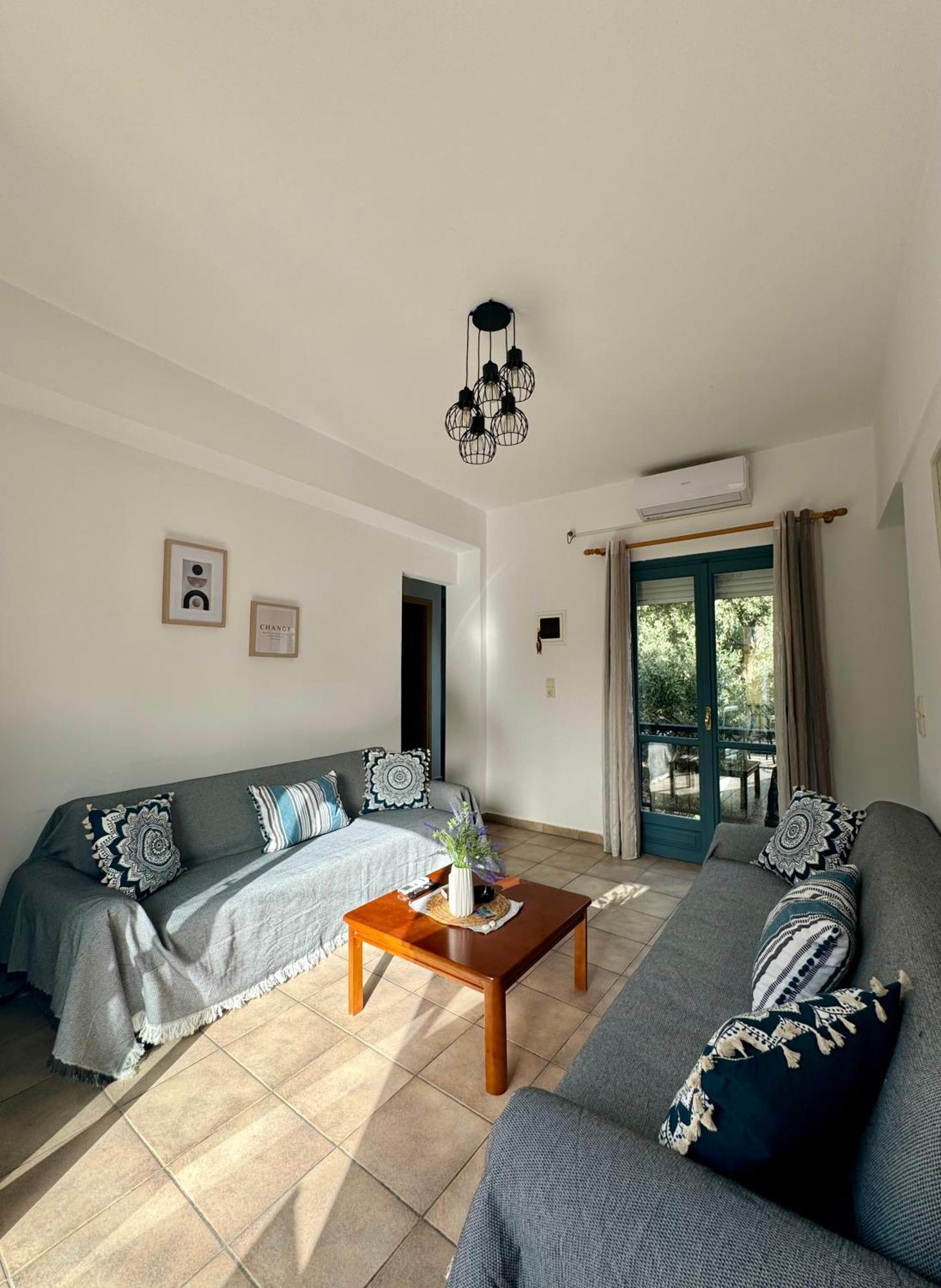 Melinda'S Cozy Apartments Plomari Exteriér fotografie
